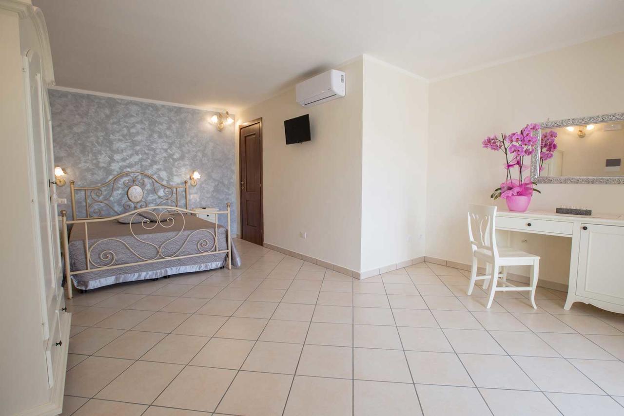 B&B Le Due Gioie Taviano  Luaran gambar